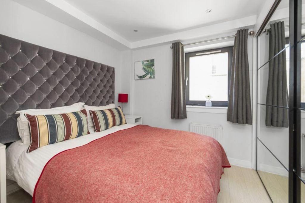 Gorgeous Old Town Hideaway Apartment EDI